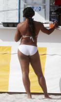 3708gallery_main-serena-williams-thighs-08.