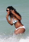 8738gallery_main-serena-williams-thighs-40.